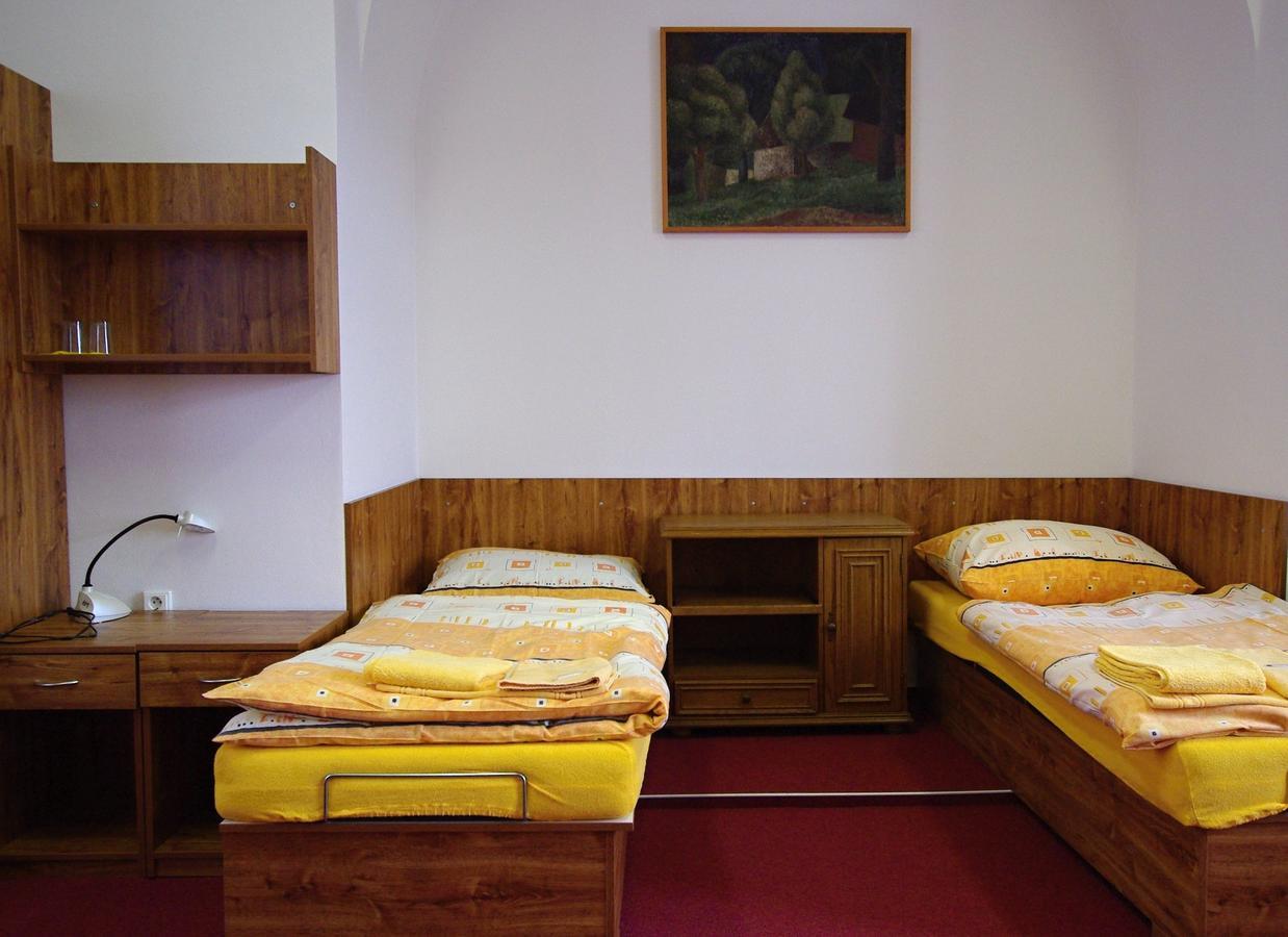 Koleje Zamecek Hotel Lednice Luaran gambar